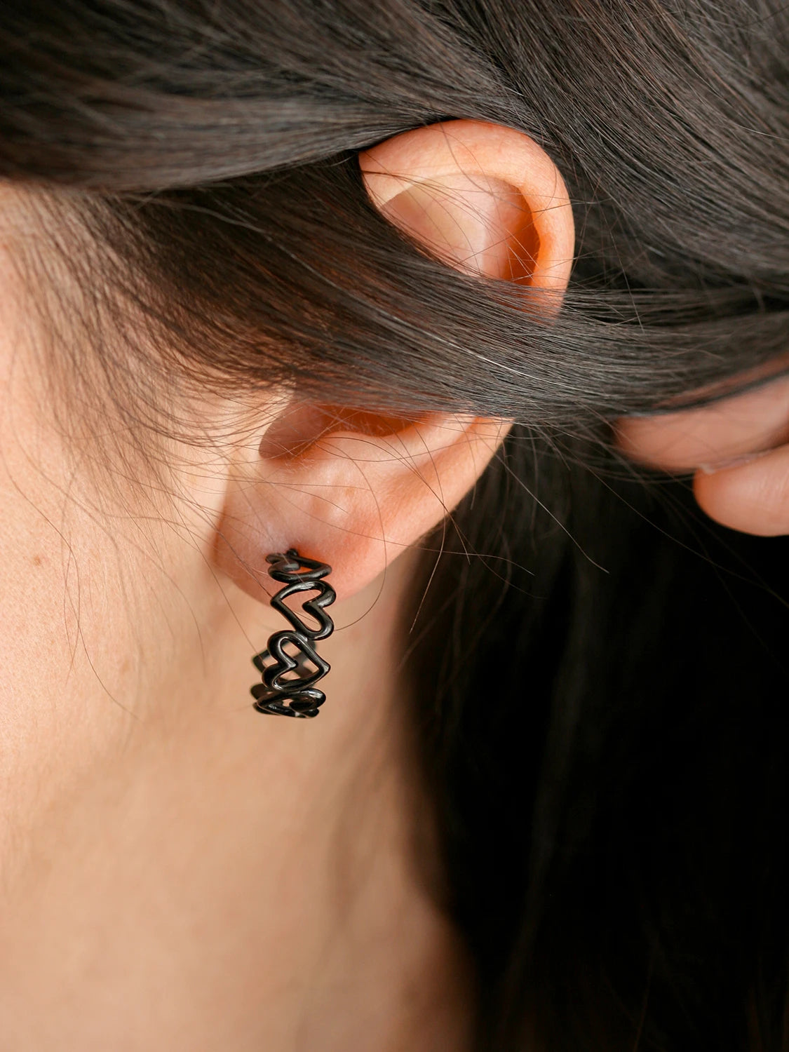 Clous d'oreilles Ébène