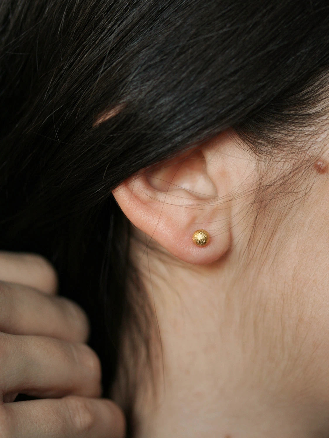 Clous d'oreilles Cassis doré
