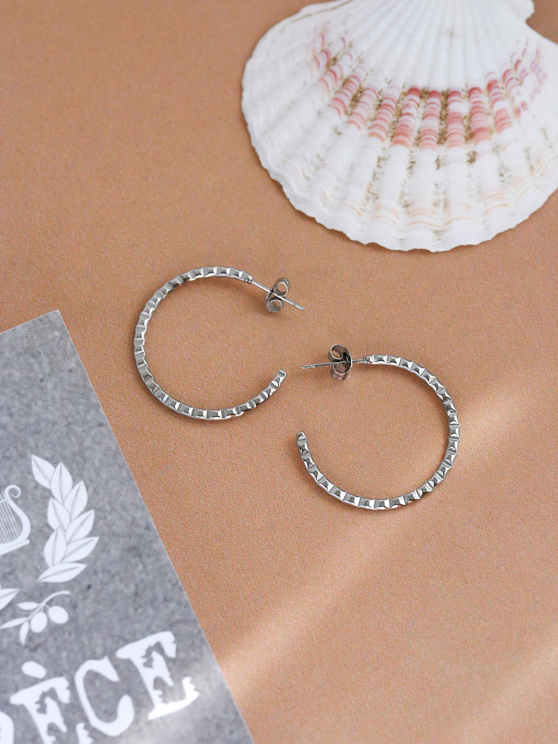 Clous d'oreilles Pyrgos argent