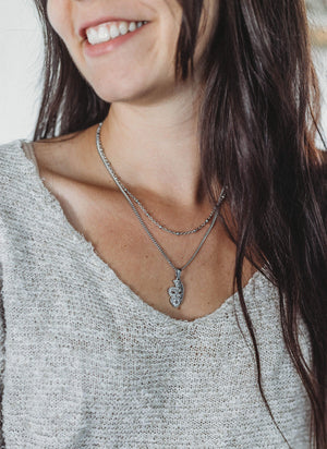 Collier Feminity argent